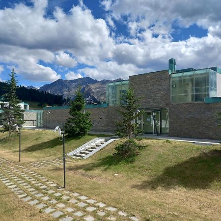 46 Vale C'E' Al Villaggio Olimpico Di Colle Sestriere Eksteriør bilde