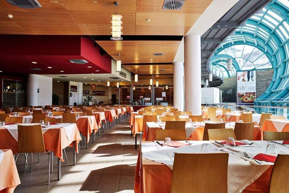 46 Vale C'E' Al Villaggio Olimpico Di Colle Sestriere Eksteriør bilde