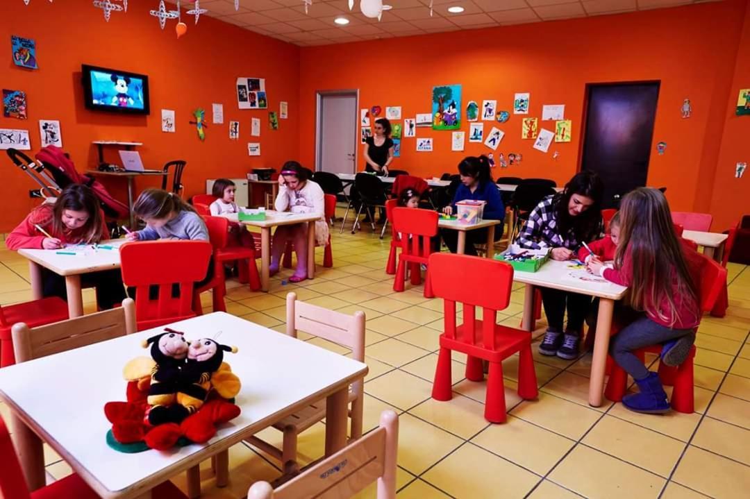 46 Vale C'E' Al Villaggio Olimpico Di Colle Sestriere Eksteriør bilde