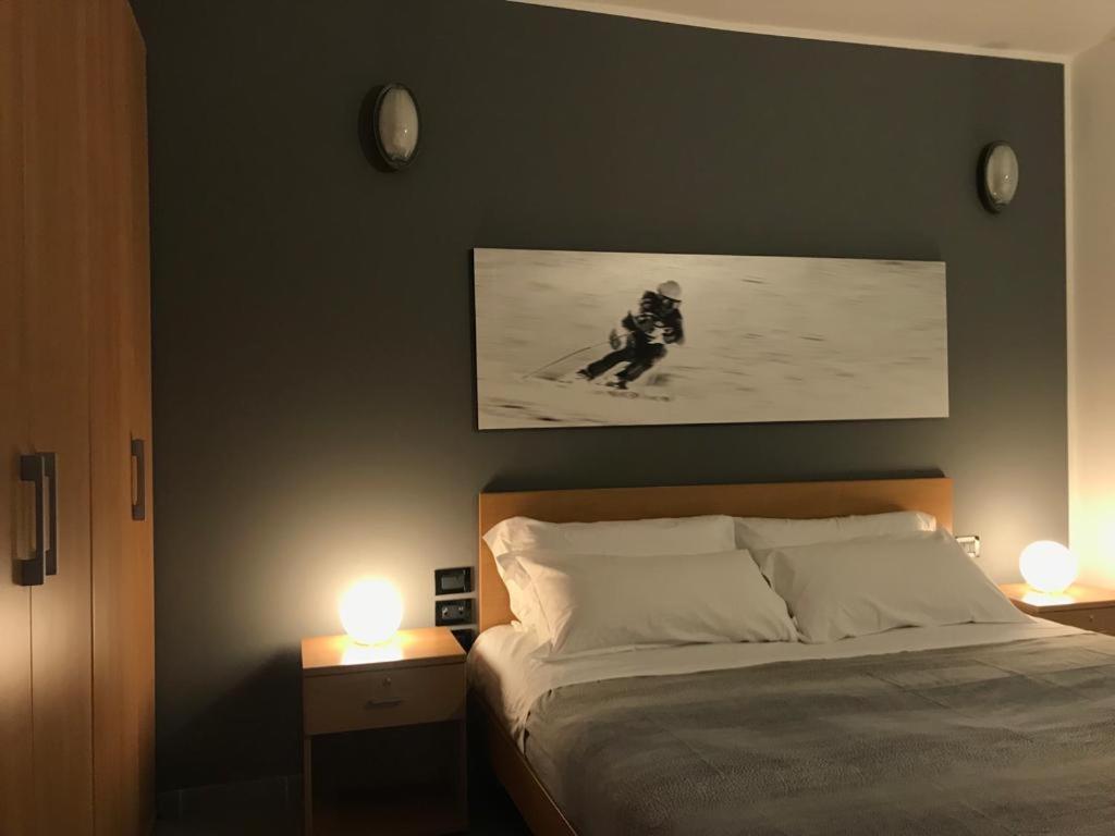 46 Vale C'E' Al Villaggio Olimpico Di Colle Sestriere Eksteriør bilde